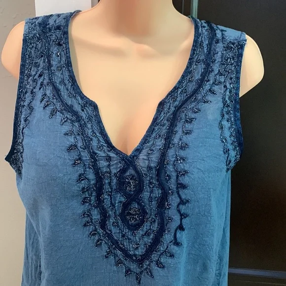 Luna Moon Blue Summer Top! - Picture 5 of 8